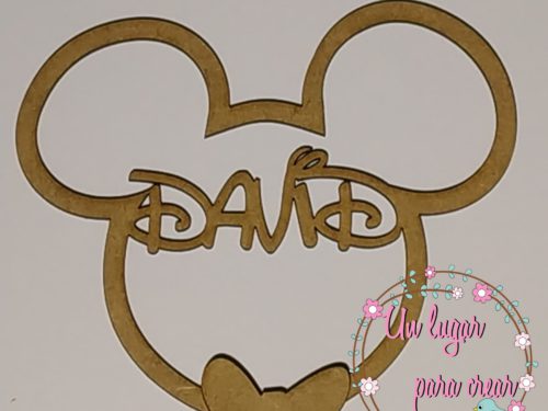 Mickey con nombre personalizado.