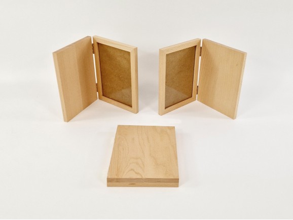 Marco tipo libro con tapa. Madera. – UN LUGAR PARA CREAR